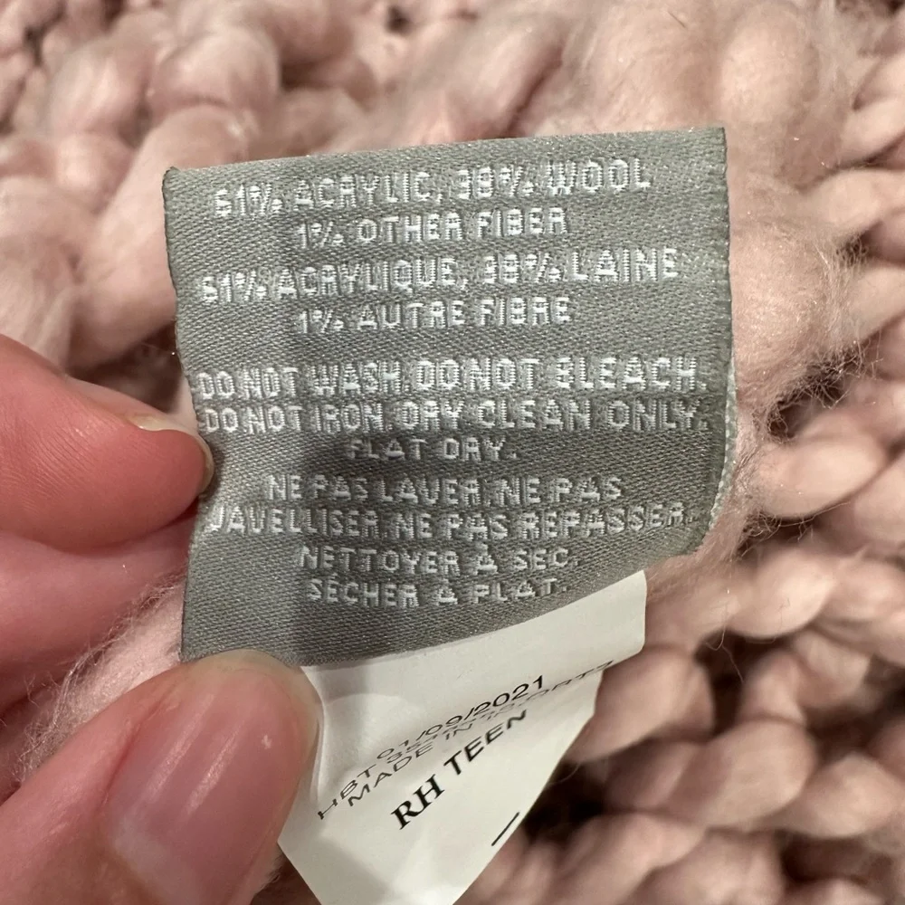Restoration Hardware Chunky Hand-Knit Throw Blanket in Pink